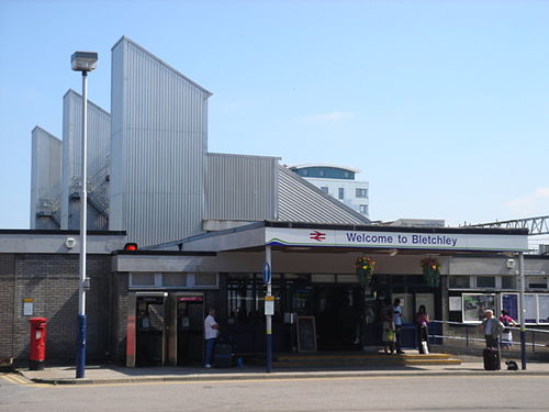 Bletchley railway station